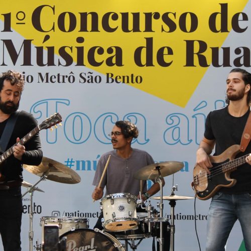 1ª Eliminatória do 1º Concurso de Música de Rua Toca Aí do Pátio Metrô São Bento - Filippe Dias Trio